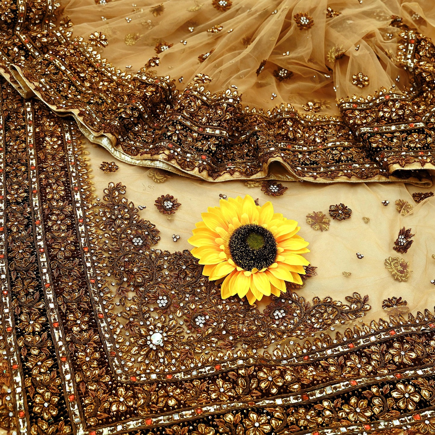 Indian Pre-owned Sari Beige Net/Mesh Hand Embroidered Anamika Khanna Designer Sarees Ethnic 5Yd Sewing  Zardozi/Dabka Zari Wedding Sarees