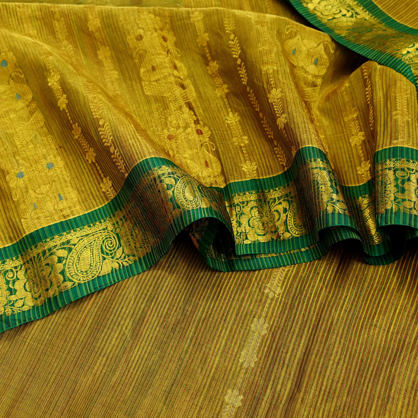 Indian Vintage Heavy Green & Golden Kanjivaram Saree 100% Pure Silk Sari Metallic Zari 5Yd Floral Crafting Dress making Ethnic Fringes