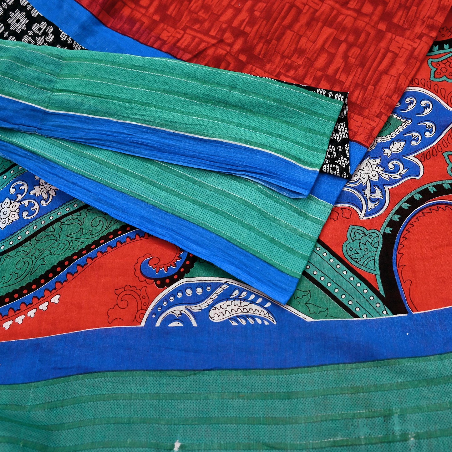 Indian Vintage Sari Red & Blue Printed 100% Pure Cotton Saree Craft Fabric 5Yard Sewing Sarong Wrap Boho Floral