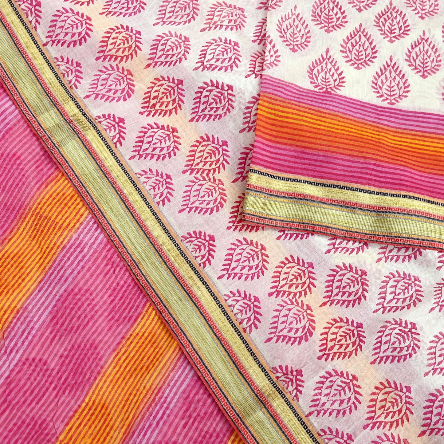 Indian Vintage Sari White & Pink Printed Pure Cotton Sarees Craft Fabric 5Yd Soft Sewing Sarong Wrap Boho Floral Quilting Dress making
