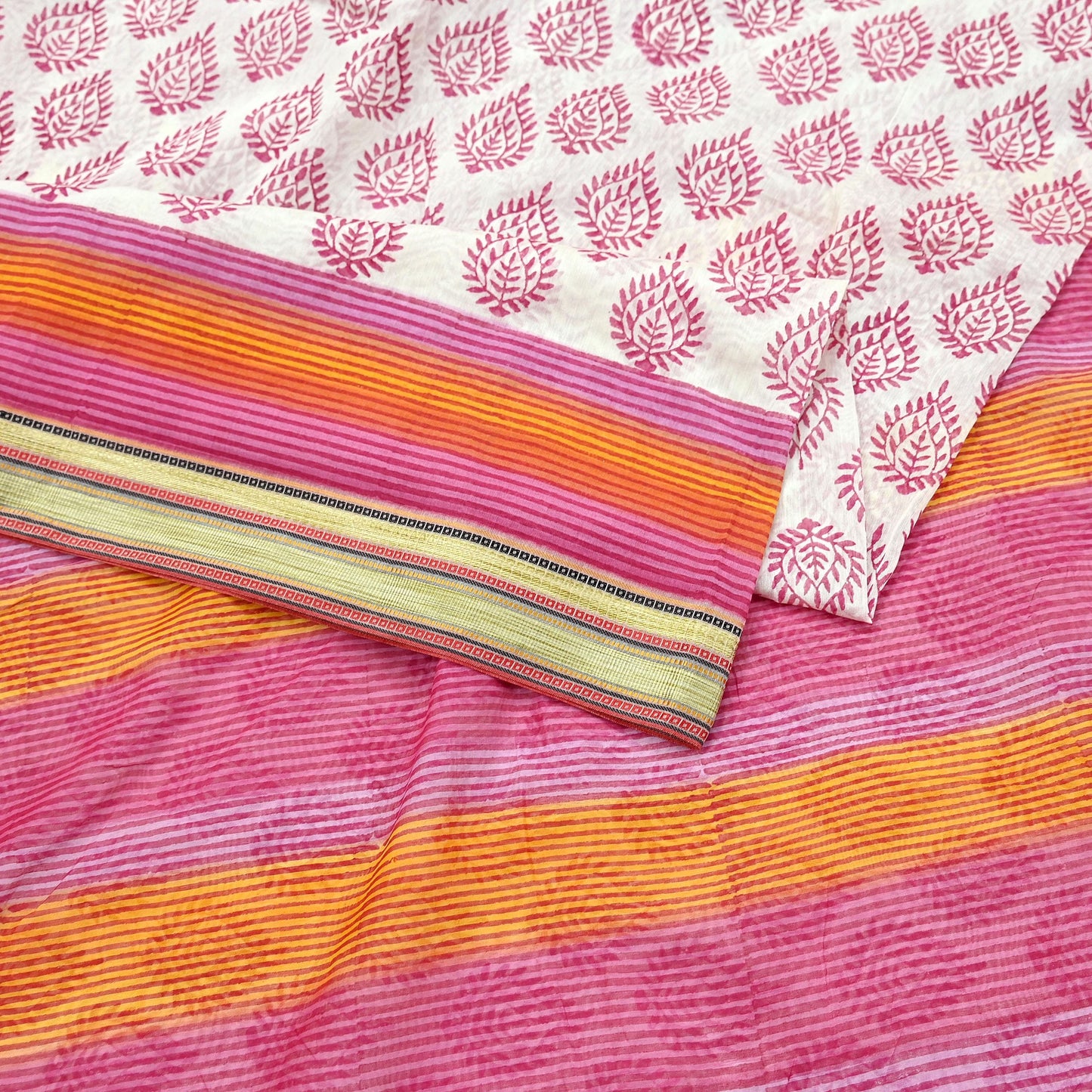 Indian Vintage Sari White & Pink Printed Pure Cotton Sarees Craft Fabric 5Yd Soft Sewing Sarong Wrap Boho Floral Quilting Dress making