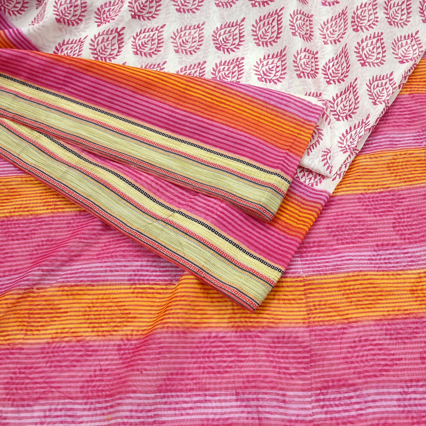 Indian Vintage Sari White & Pink Printed Pure Cotton Sarees Craft Fabric 5Yd Soft Sewing Sarong Wrap Boho Floral Quilting Dress making