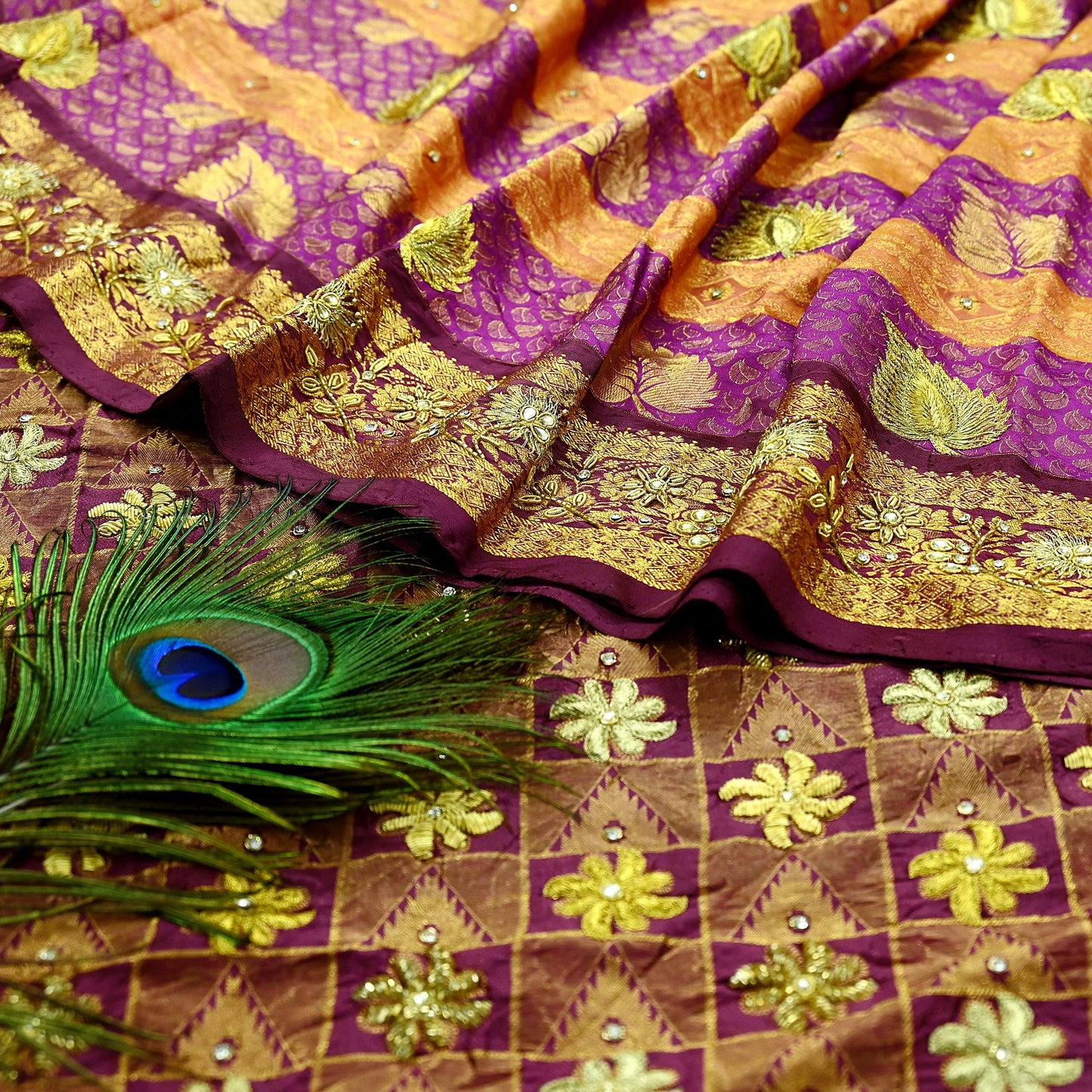 Indian Vintage Heavy Hand woven Kanjivaram Saree 100% Pure Silk Sari Metallic Golden Zari 5Yd Floral Crafting Dress making Fringes