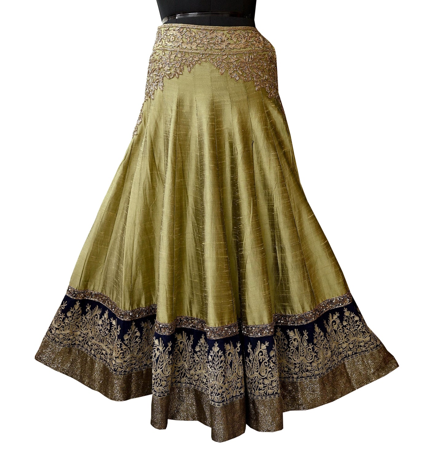Indian Heavy Wedding Green Pure Chanderi Silk Hand Embroidered Lehenga/Skirt Designer By Manish Malhotra Bridal Wear Zardozi/ Dabka