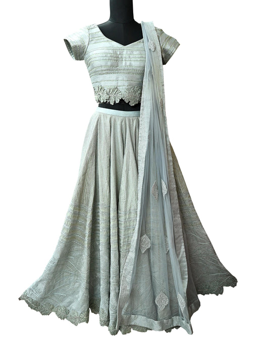 Pre-owned Heavy Green Gray Chanderi Silk/Net Hand Embroidered Lehenga 3pcs Set By Designer Shantanu & Nikhil Bridal Wear Padded Blouse