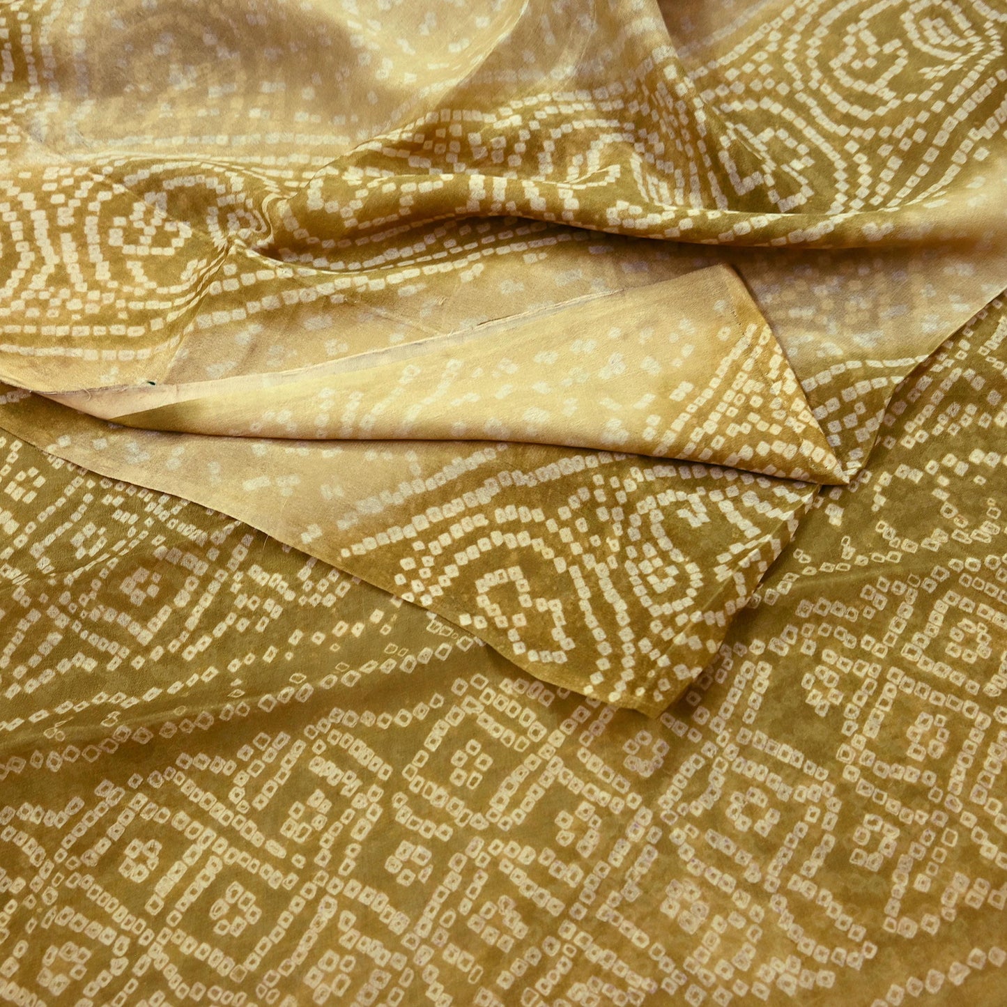 Indian Vintage Sari Beige & Green Pure Silk Bandhani Printed Sarees Fabric 5yd Floral Sewing Traditional Culture Sari Ethnic Fabric