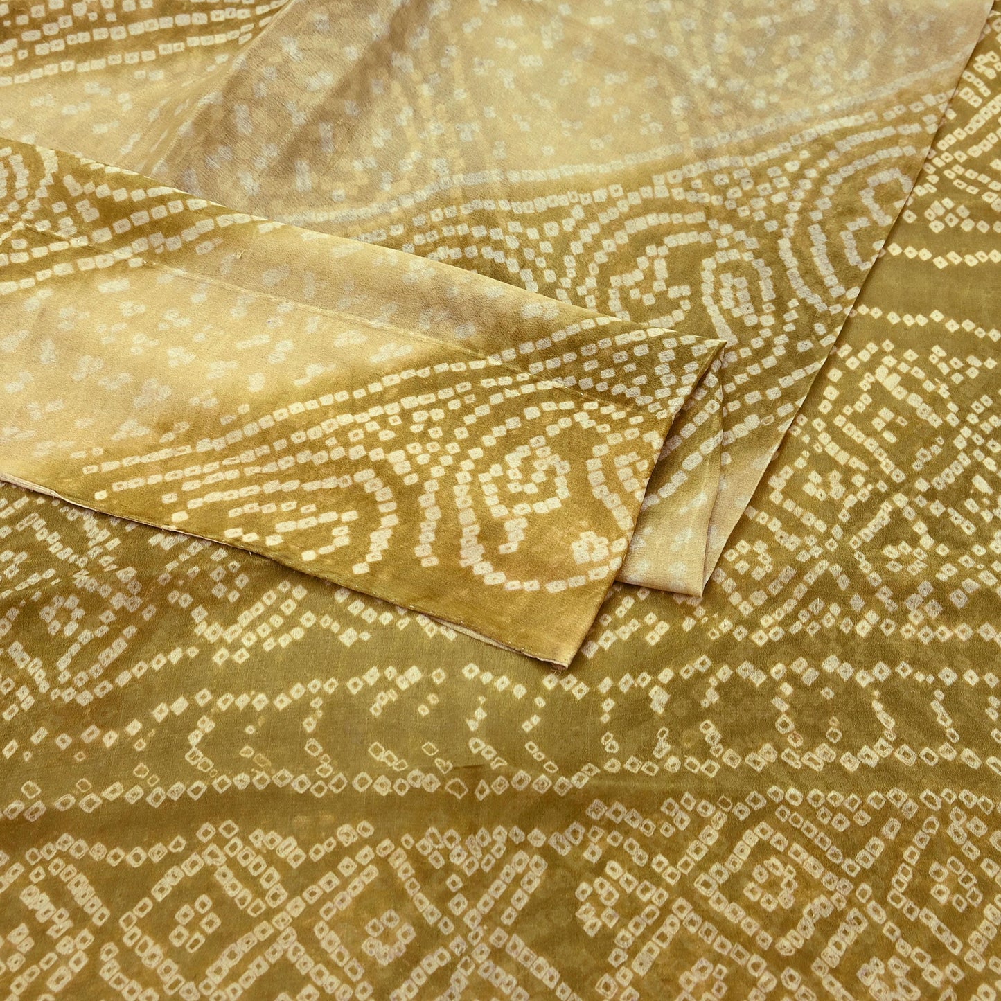 Indian Vintage Sari Beige & Green Pure Silk Bandhani Printed Sarees Fabric 5yd Floral Sewing Traditional Culture Sari Ethnic Fabric