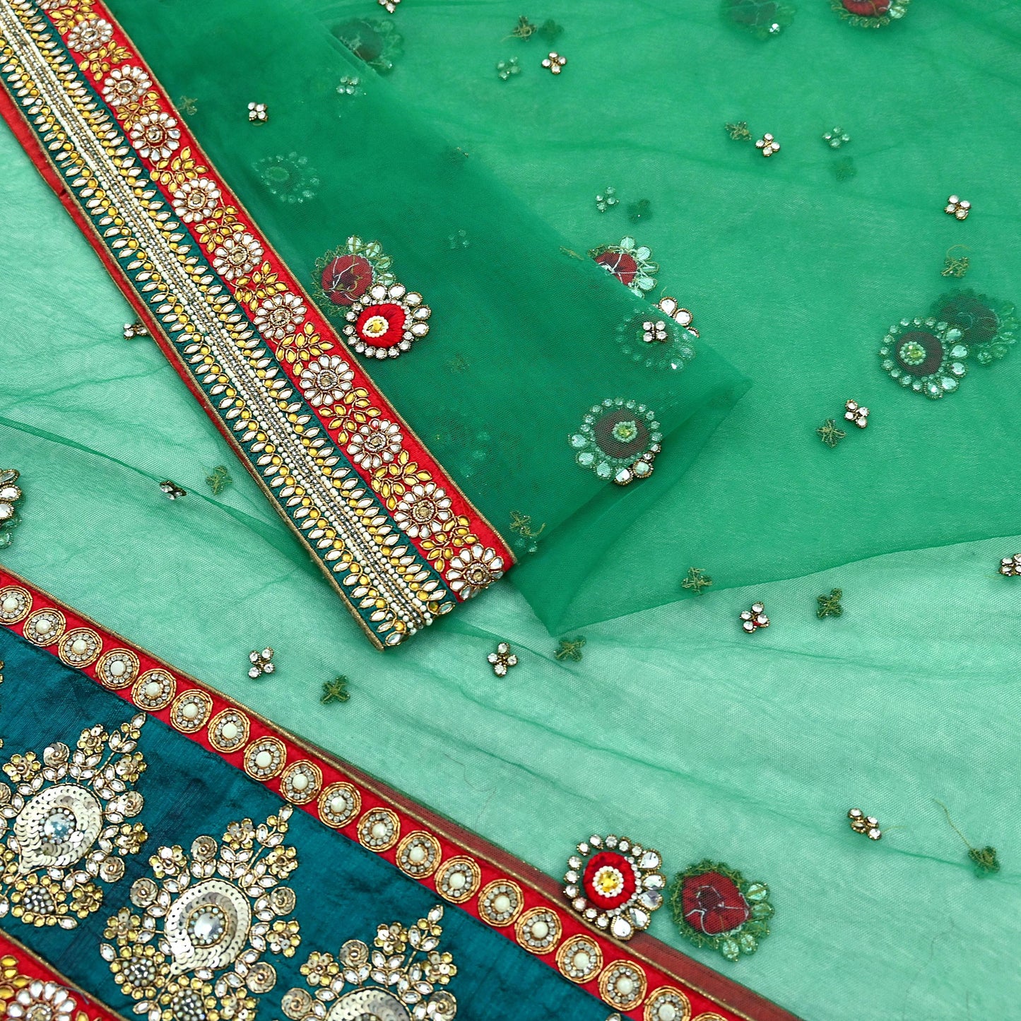 Indian Vintage Heavy Bridal Green Net Dupatta Hand Embroidered Zardozi Zari Sequins Stole Floral Design Hijab Veil Wedding/Party Wear