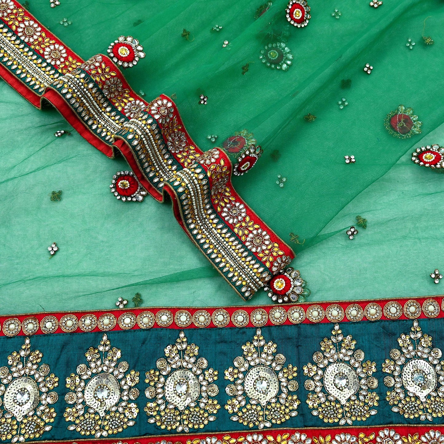 Indian Vintage Heavy Bridal Green Net Dupatta Hand Embroidered Zardozi Zari Sequins Stole Floral Design Hijab Veil Wedding/Party Wear