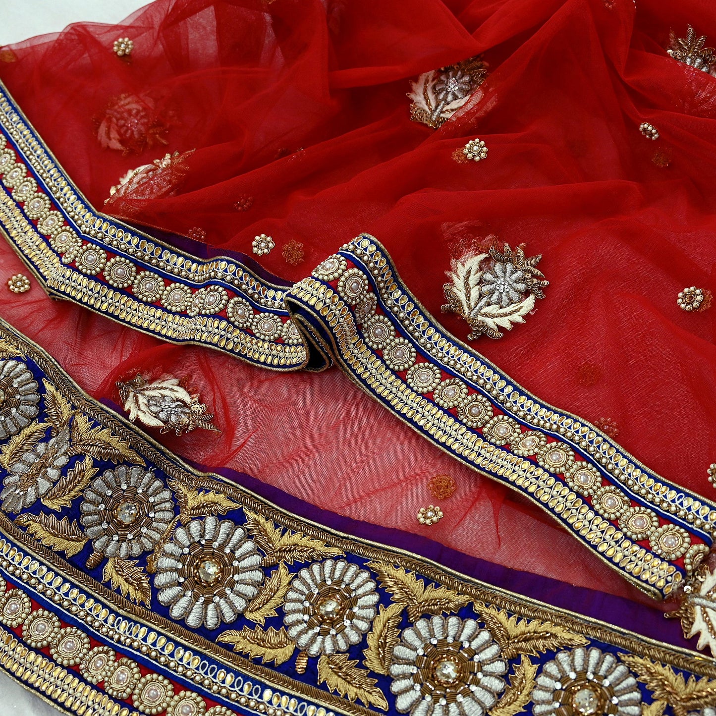 Indian Heavy Hand Embroidered Designer Lehenga Set 2-Piece Anamika Khanna Red Net And Chanderi Silk New Condition
