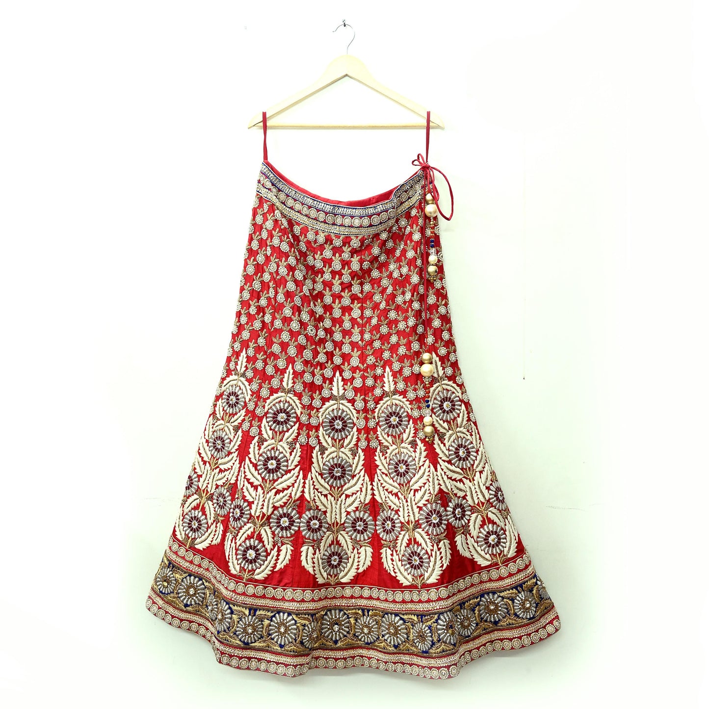 Indian Heavy Hand Embroidered Designer Lehenga Set 2-Piece Anamika Khanna Red Net And Chanderi Silk New Condition