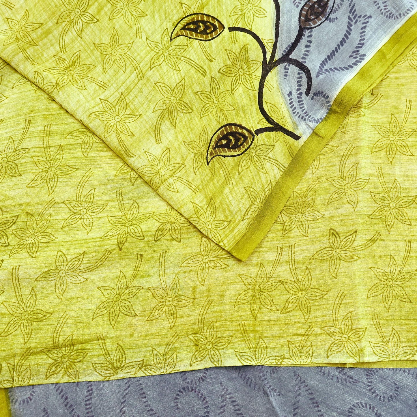 Indian Vintage Sari Green & Gray Pure Crepe Silk Printed Sarees 5yd Sewing Soft Craft Fabric Wrap Upcycle Quilting Crafting Dress making