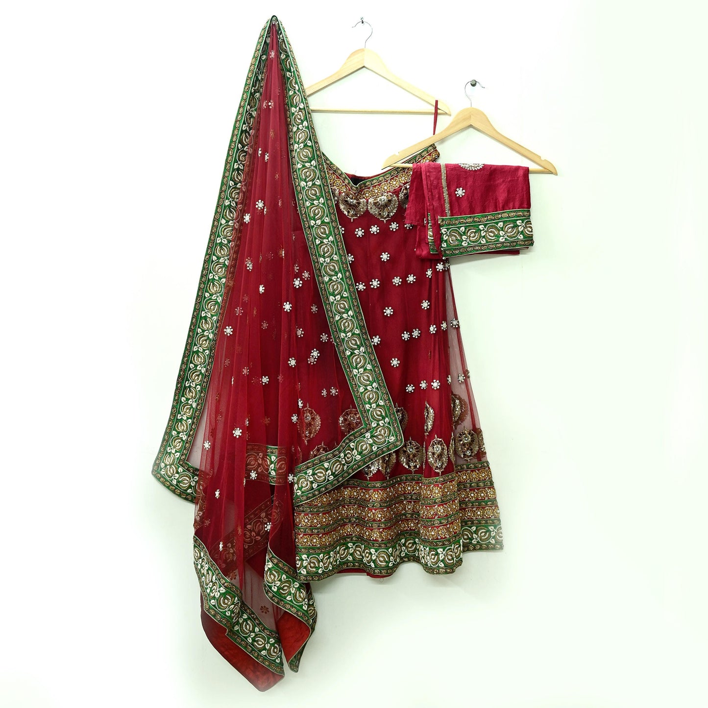 Indian Heavy Maroon Pure Chanderi Silk/Net Hand Embroidered Lehenga 3pcs Set By Designer Sabyasachi Bridal Wear Bollywood party wear