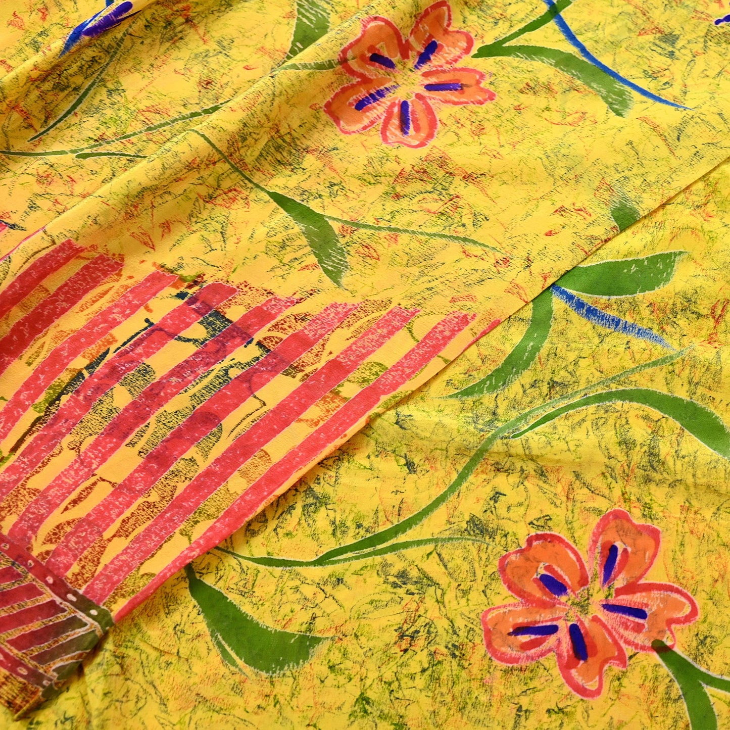 Indian Vintage Saree Yellow Pure Crepe Silk Printed Sari Fabric 5yd Sewing Floral Soft Craft Fabric Wrap Dress making Quilting Upcycle