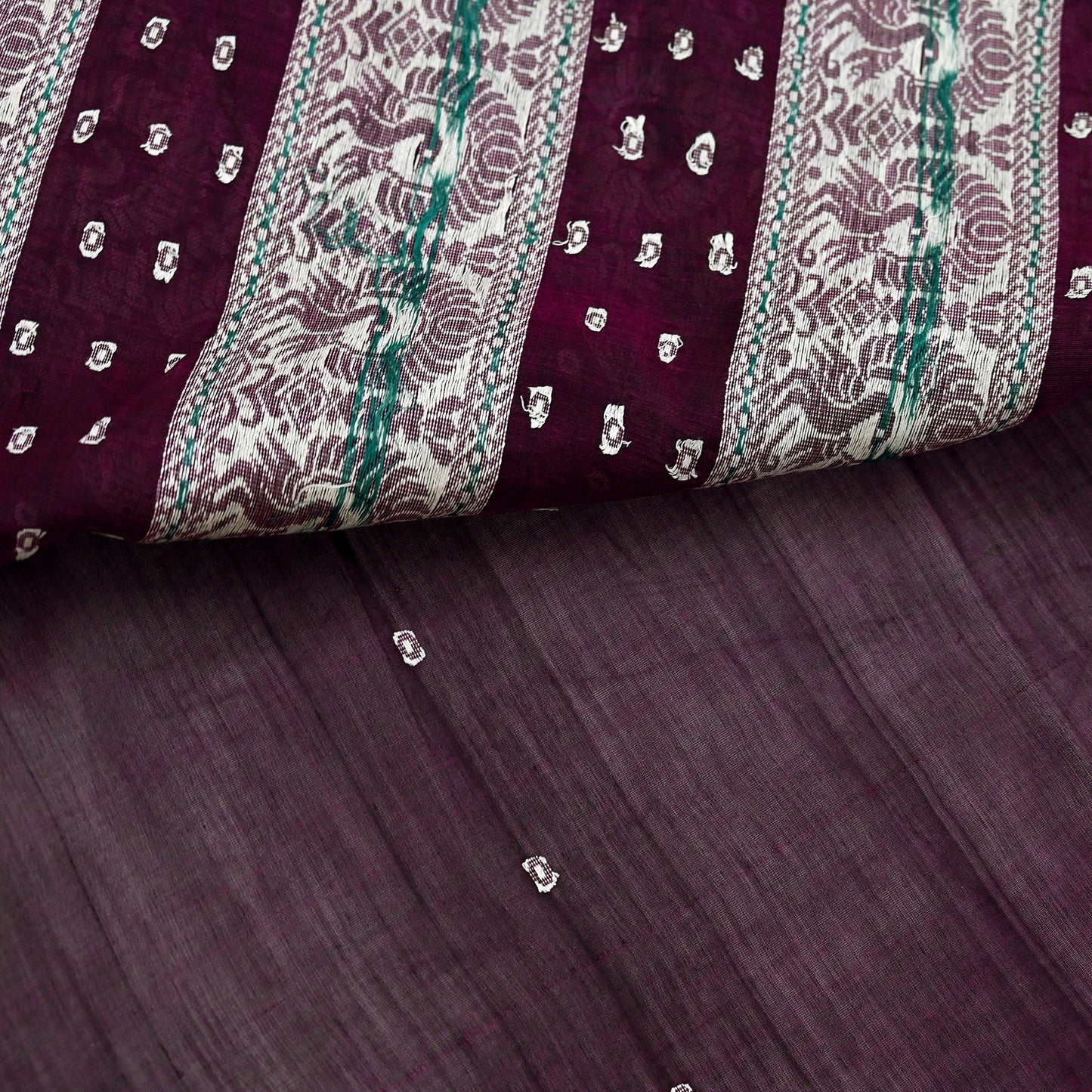 Vintage Handwoven Cotton Sari: Purple Floral Fabric, Ethnic Crafting 5yd