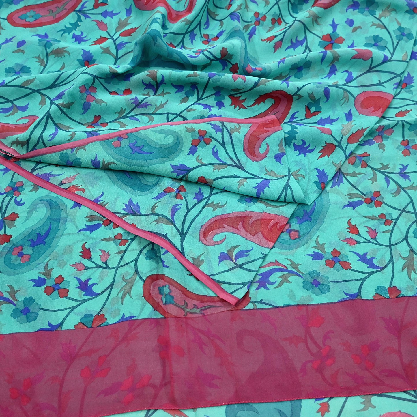 Vintage Green Georgette Silk Saree: Floral Print Fabric, 5.8 Yard