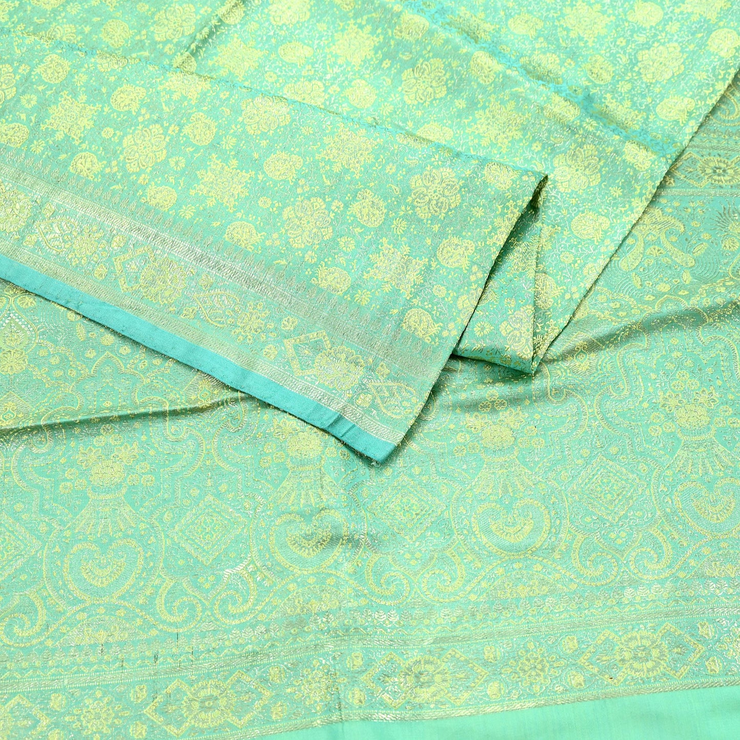 Vintage Green Banarasi Brocade Saree: Heavy Zari Woven Silk Fabric