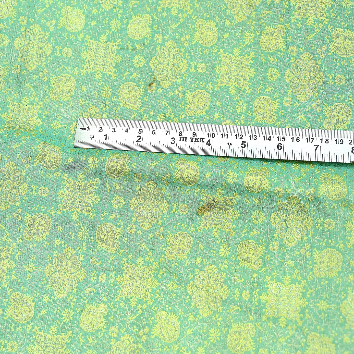 Vintage Green Banarasi Brocade Saree: Heavy Zari Woven Silk Fabric