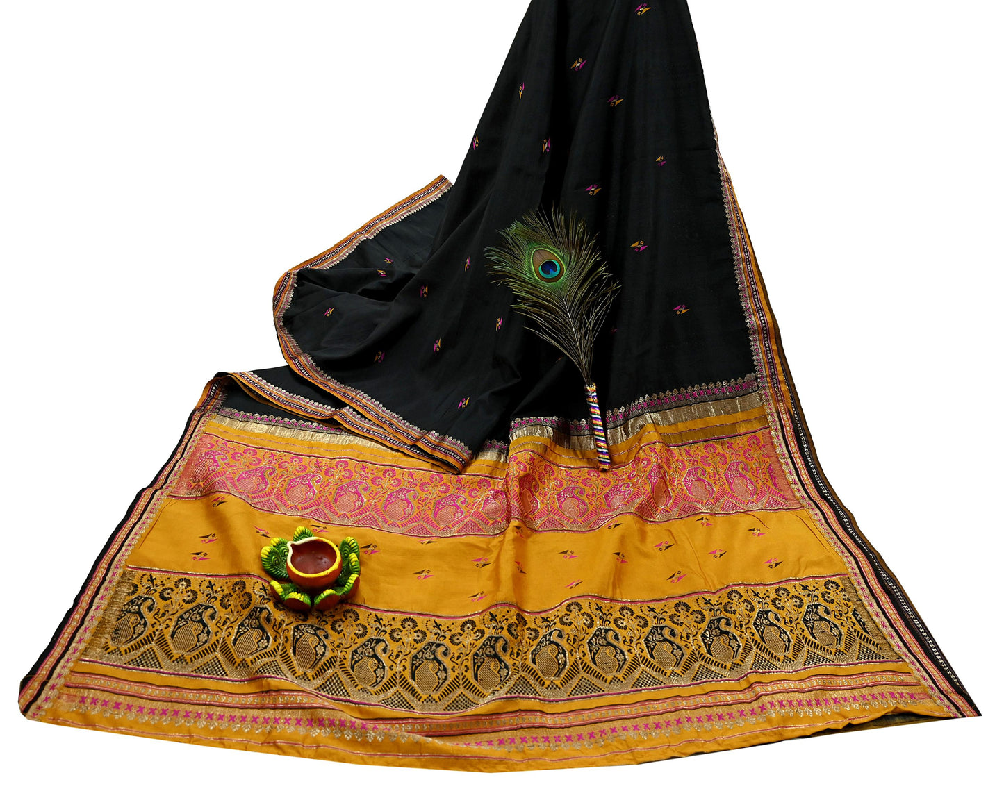 Indian Vintage Black & Mustard Hand Woven Saree 100% Pure Silk Zari 5Yd Floral Craft Fabric Quilting Dress making For Designing