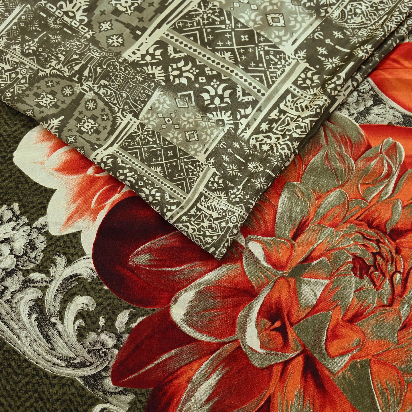 Indian Vintage Saree Ivory & Green Moss Crepe Digital Printed Sari Fabric 6yd Sewing Soft Craft Fabric Dressmaking Dress Designing Quilting