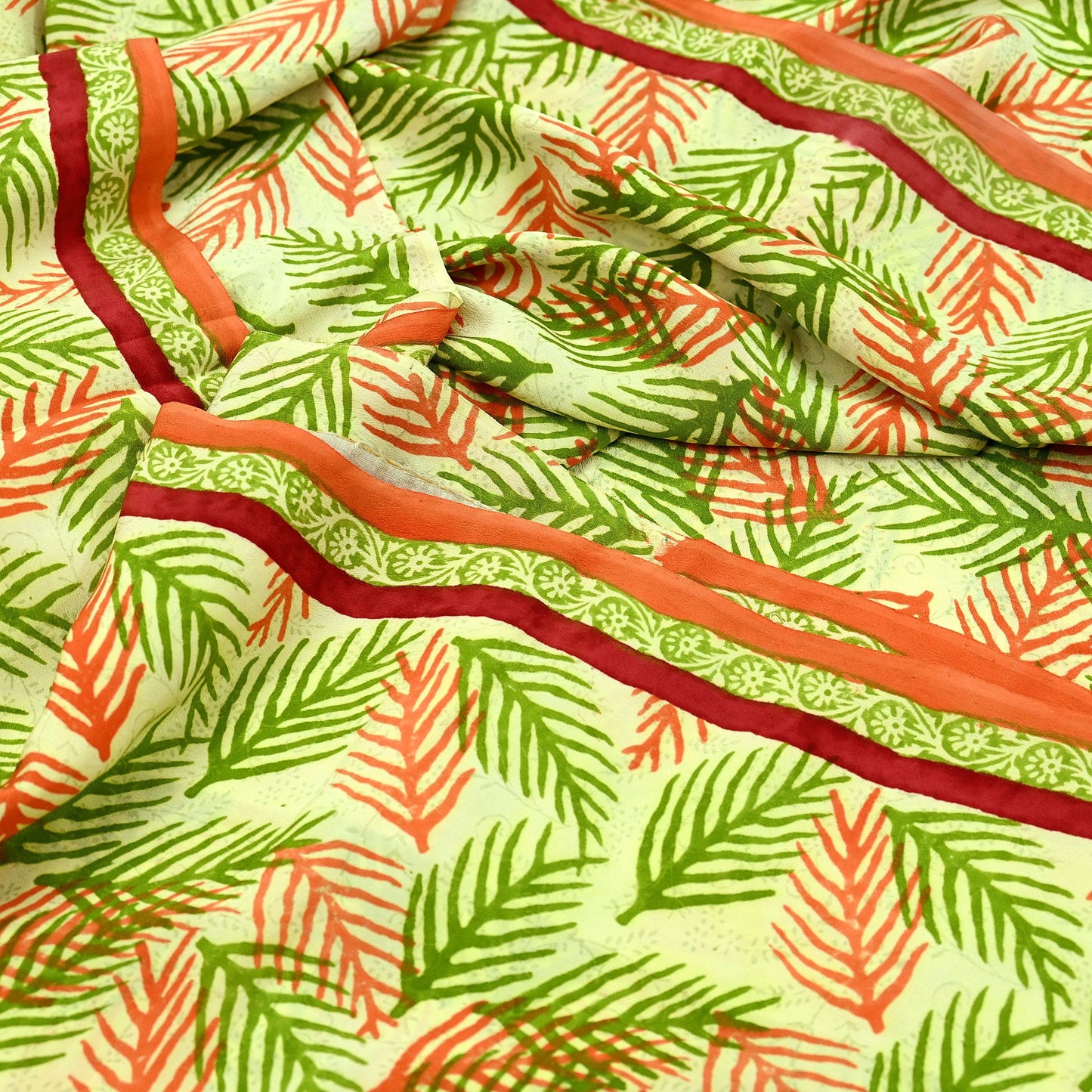 Indian Vintage Saree Pure Crepe Silk Printed Sari Fabric 5yd Sewing Floral Soft Craft Fabric Wrap Dress making Quilting Upcycle