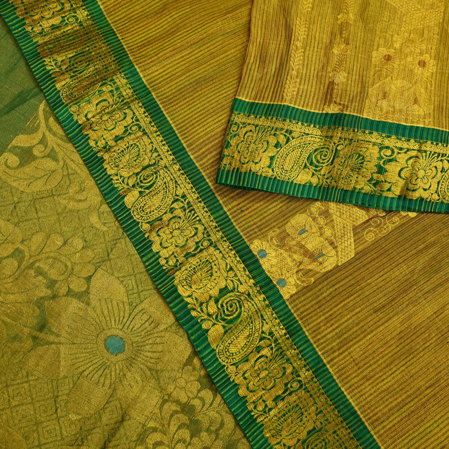 Indian Vintage Heavy Green & Golden Kanjivaram Saree 100% Pure Silk Sari Metallic Zari 5Yd Floral Crafting Dress making Ethnic Fringes