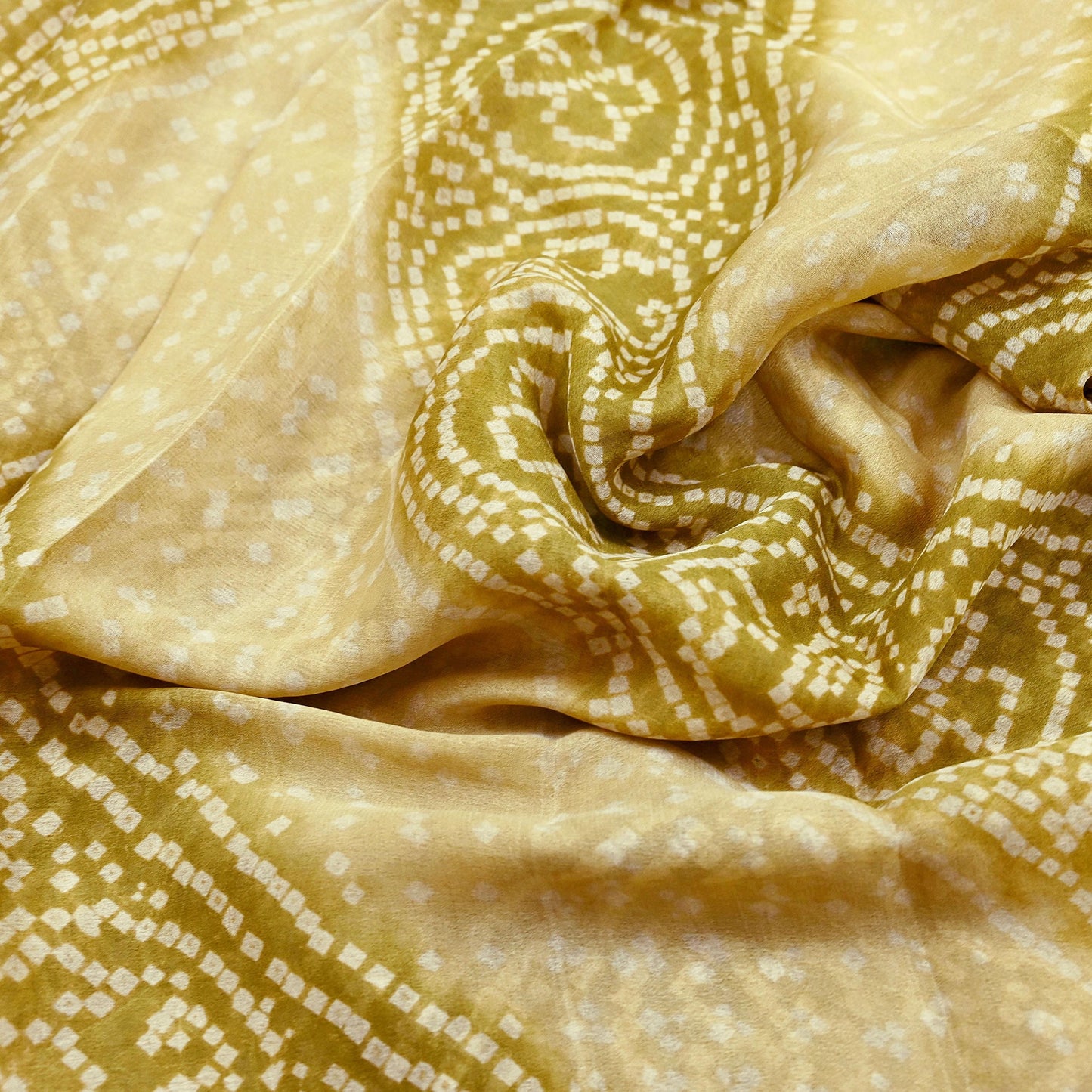 Indian Vintage Sari Beige & Green Pure Silk Bandhani Printed Sarees Fabric 5yd Floral Sewing Traditional Culture Sari Ethnic Fabric
