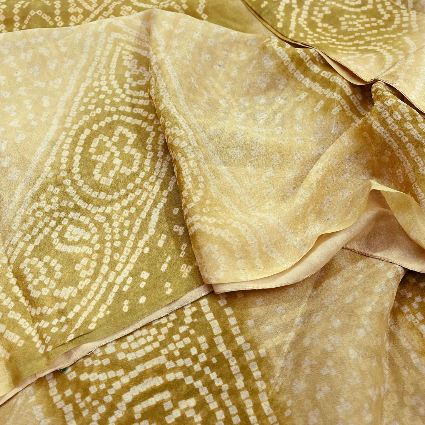 Indian Vintage Sari Beige & Green Pure Silk Bandhani Printed Sarees Fabric 5yd Floral Sewing Traditional Culture Sari Ethnic Fabric