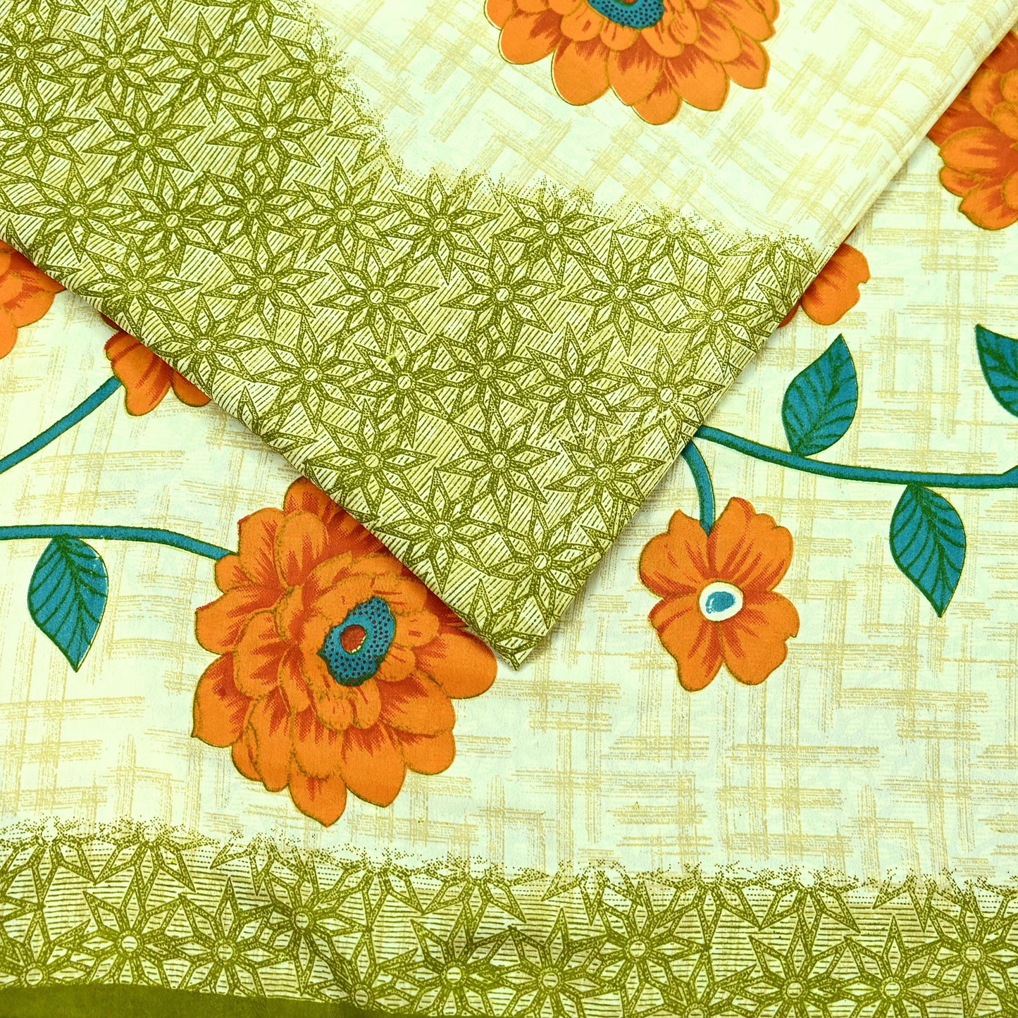 Indian Vintage Saree Ivory & Green Moss Crepe Digital Printed Sari Fabric 6yd Sewing Soft Craft Fabric Dressmaking Dress Designing Quilting