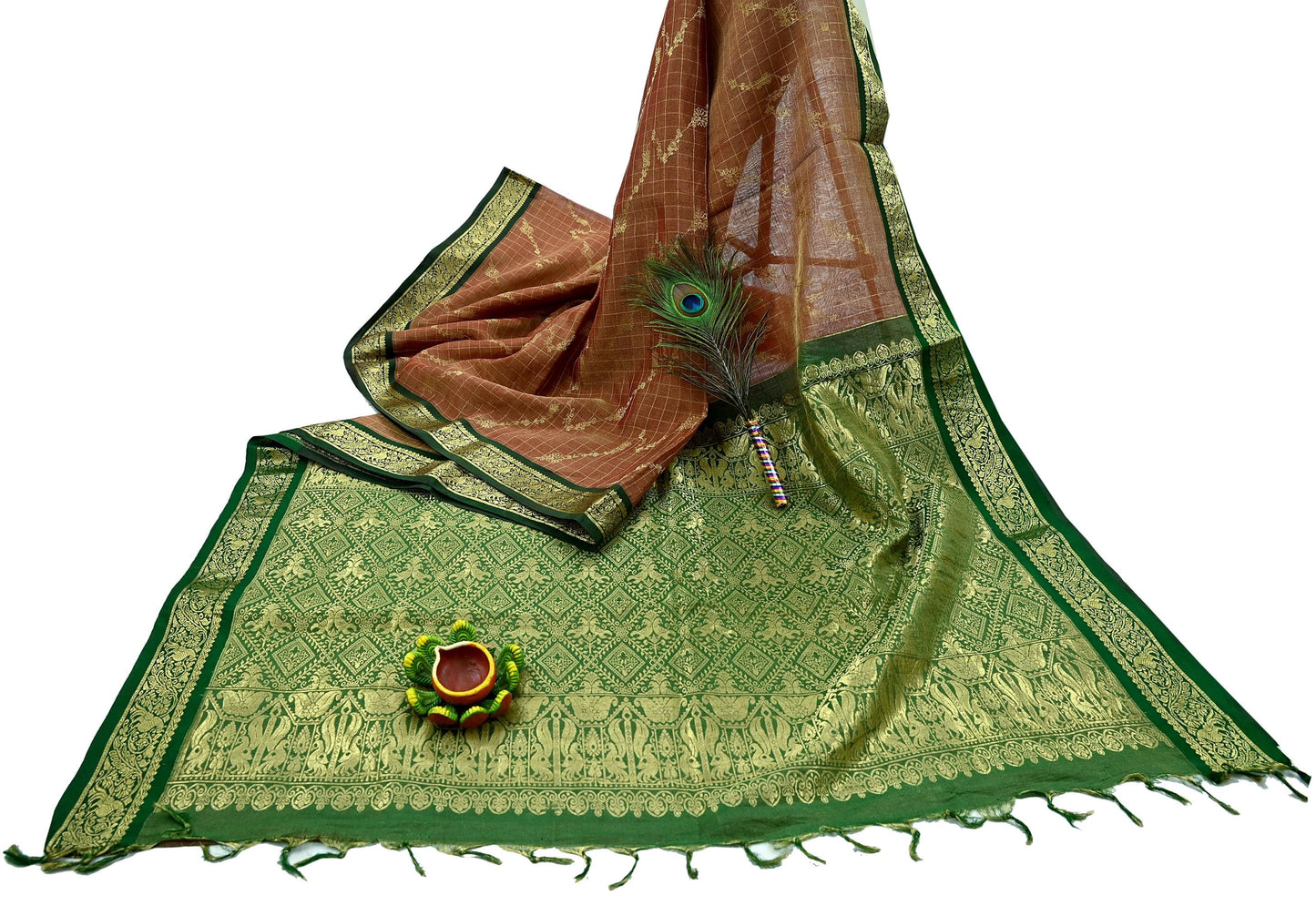 Indian Vintage Heavy Kanjivaram Saree 100% Pure Silk Sari Metallic Zari 5Yd Floral Crafting Dress making Ethnic Peacock Fringes