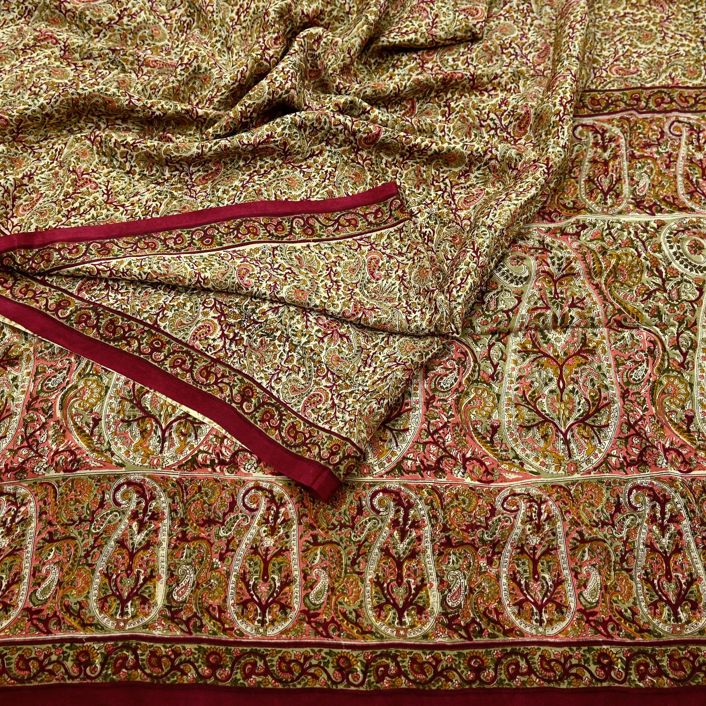 Indian Vintage Sari Beige Pure Silk Printed Saree 6Yards Soft Floral Fabric for Dressmaking, Quilting, Crafting, Sewing, Dress Making