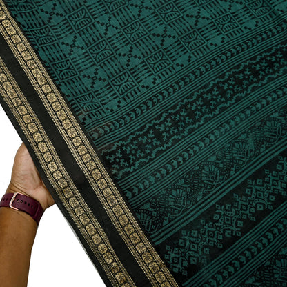 Indian Vintage Saree Black & Green Printed Pure Cotton Sari Fabric Soft Floral 5Yd Sarong Wrap Boho Fabric Kimono