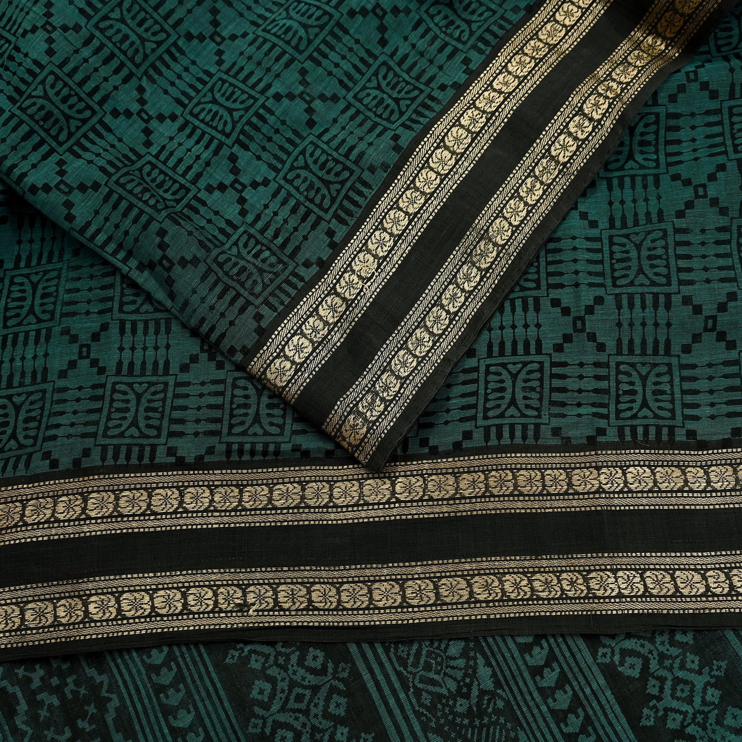 Indian Vintage Saree Black & Green Printed Pure Cotton Sari Fabric Soft Floral 5Yd Sarong Wrap Boho Fabric Kimono