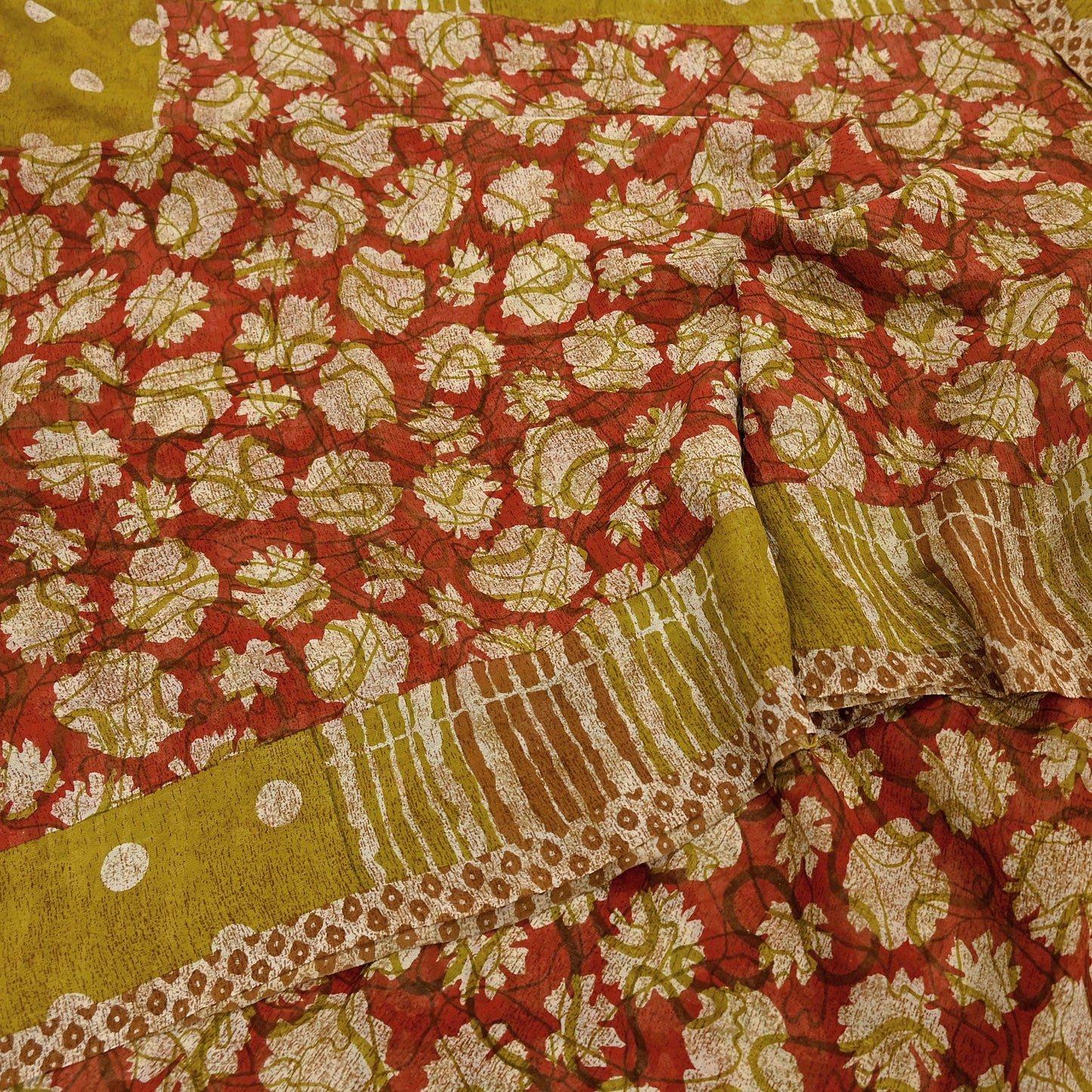 Women Vintage Sari Red & Green 100% Pure Georgette Silk Printed Saree Craft Fabric Sewing 5Yd Soft Sari Dress Making