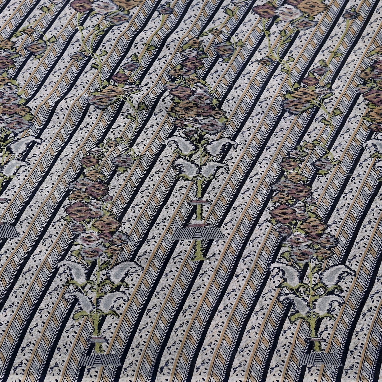 Indian Vintage Sari Gray & Blue Pure Silk Printed Saree 5yd Craft Fabric Sewing Floral Soft Dress Making Wrap used Quilting Crafting Upcycle