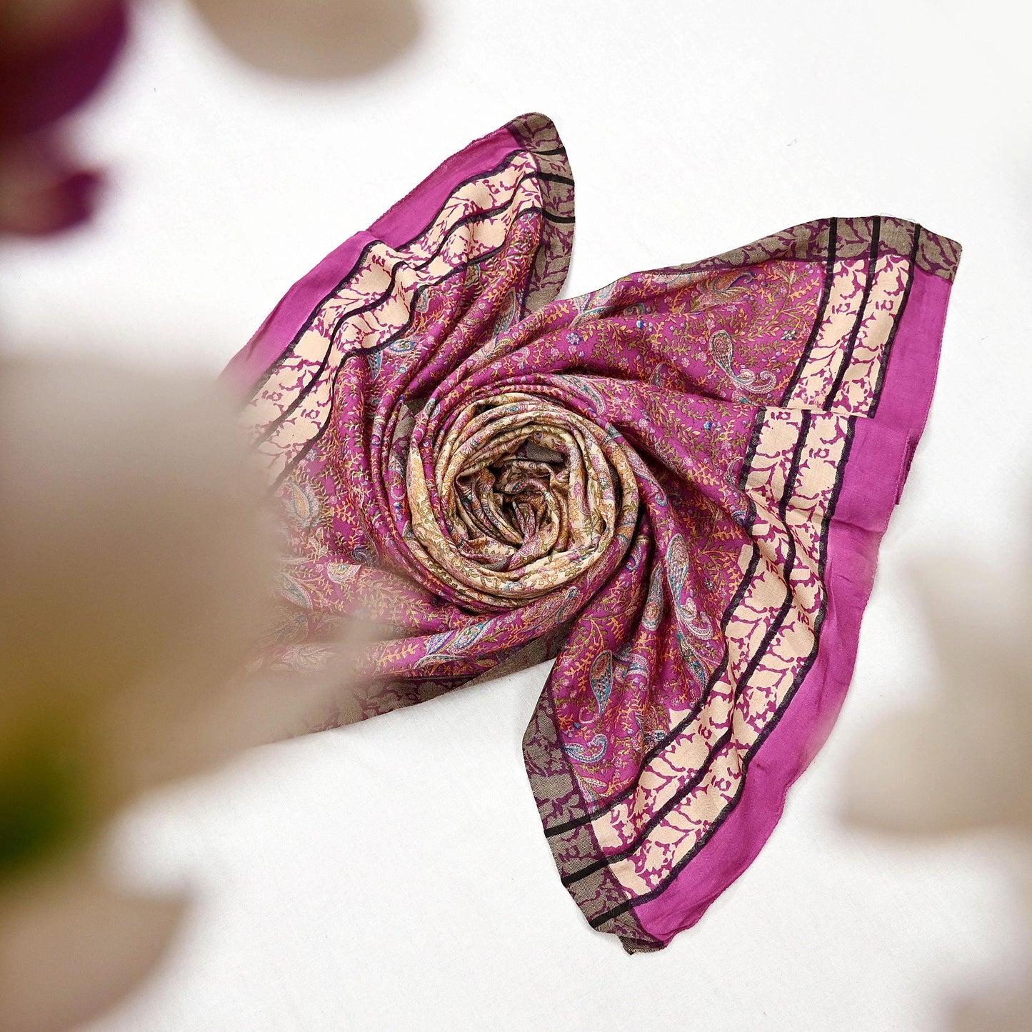 Indian Women Vintage Ivory & Pink Long Stole Pure Woolen Scarf Dupatta Scarves Printed Sarong Wrap Veil Hijab Shawl Soft
