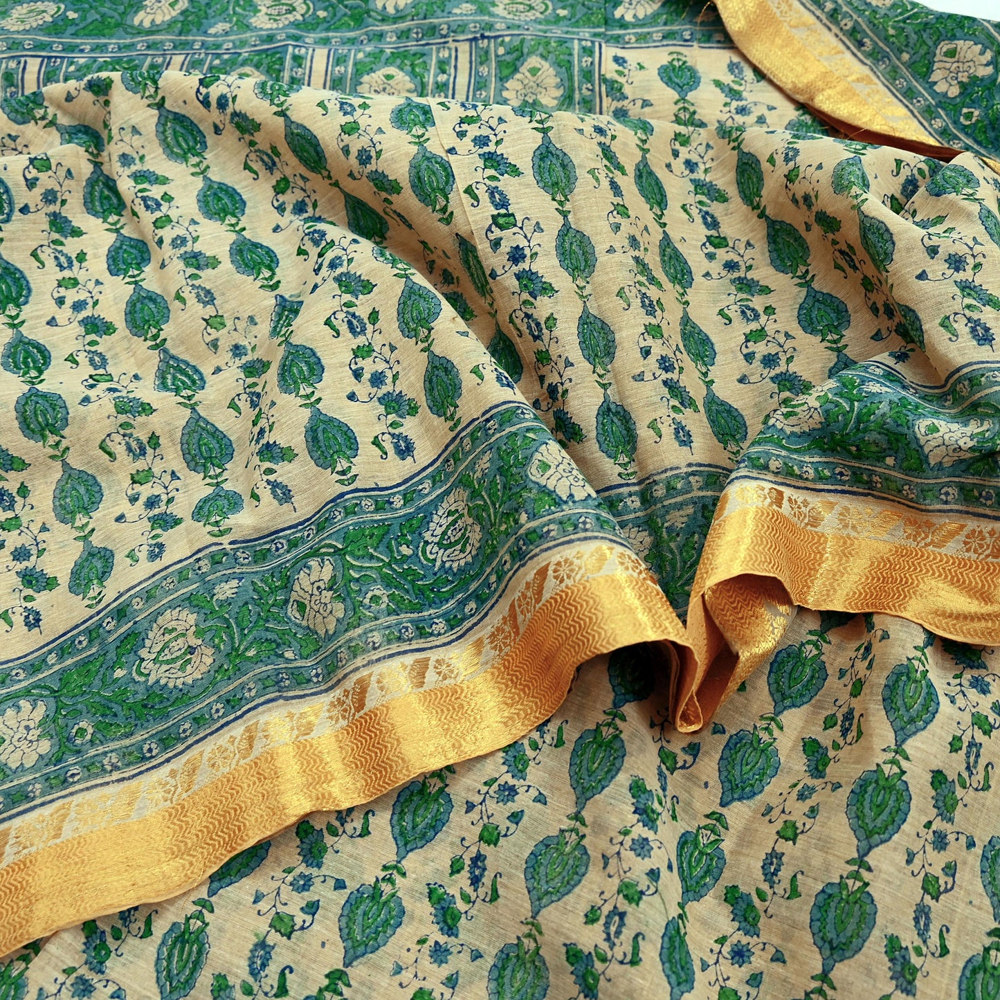 Indian Vintage Sari Beige Block Printed Pure Cotton Saree Craft Fabric 5Yd Sewing Sarong Wrap Boho Floral Crafting Upcycle Quilting Zari