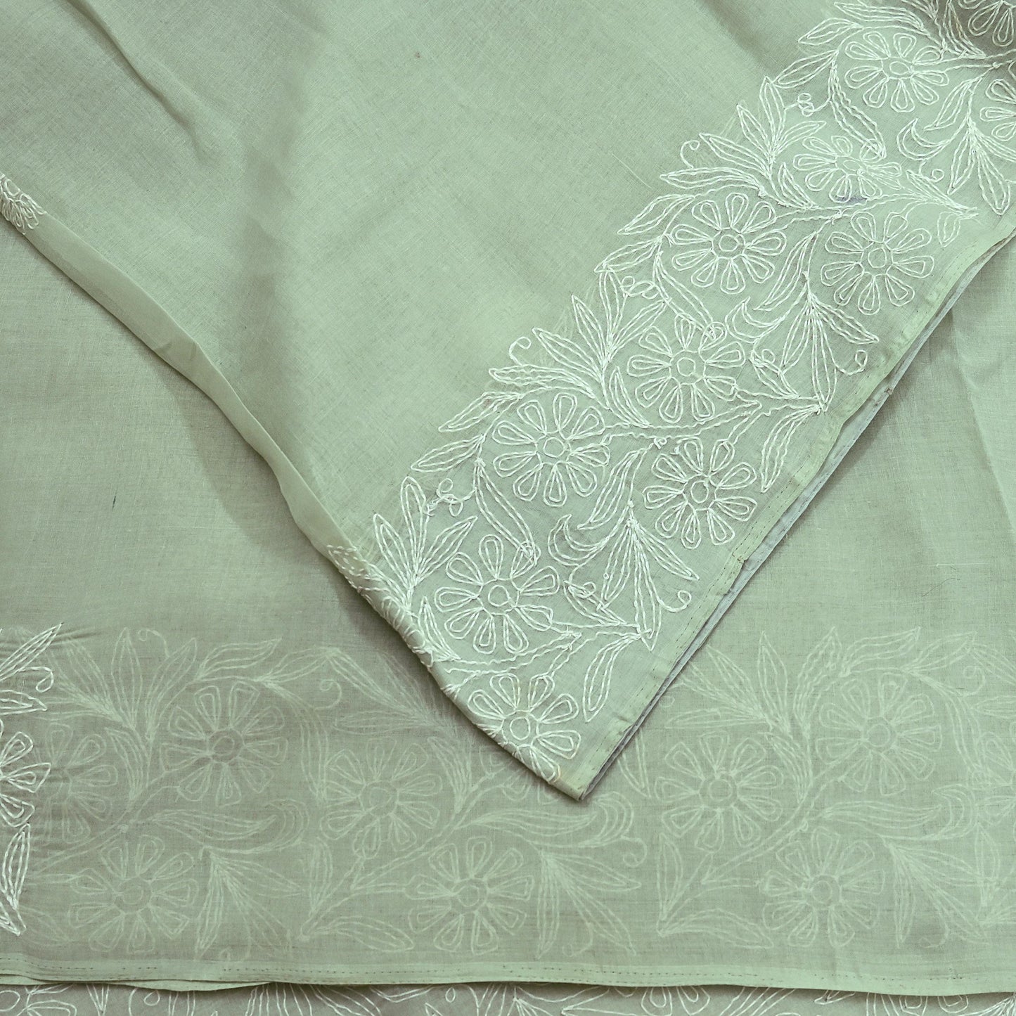 Indian Vintage Sari Cotton Green Handmade Chikankari Saree Craft Fabric 5Yd Ethnic Floral Dress making Crafting Quilting Upcycle Sarong