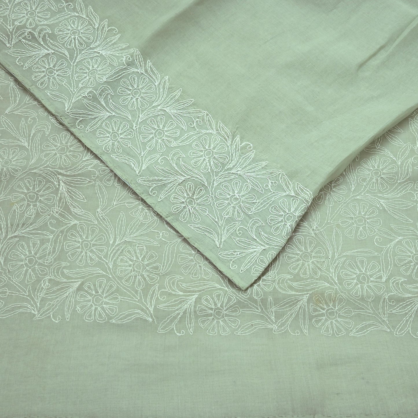 Indian Vintage Sari Cotton Green Handmade Chikankari Saree Craft Fabric 5Yd Ethnic Floral Dress making Crafting Quilting Upcycle Sarong