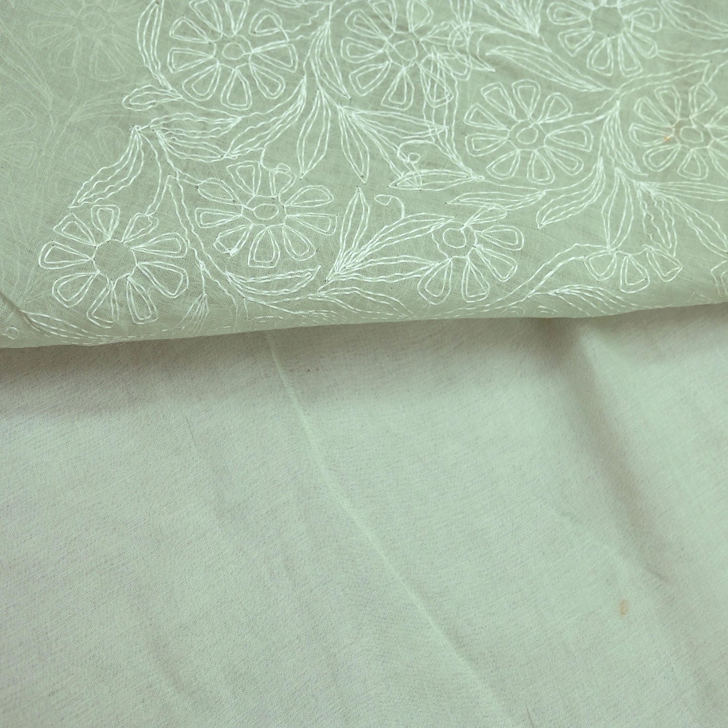 Indian Vintage Sari Cotton Green Handmade Chikankari Saree Craft Fabric 5Yd Ethnic Floral Dress making Crafting Quilting Upcycle Sarong