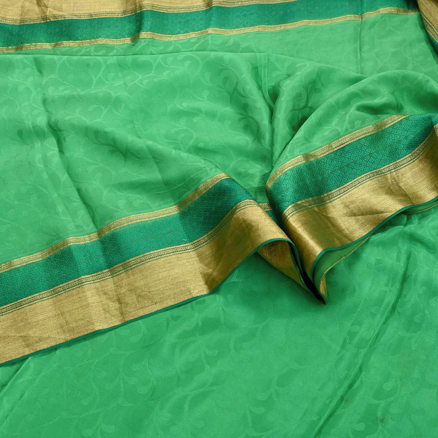 Indian Vintage Sari Green Pure Silk Hand Woven Sarees Fabric 5Yd Ethnic Dress Making Crafting Upcycle Quilting Zari Border