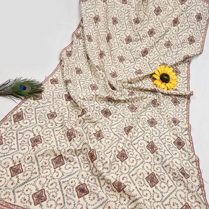 Indian Vintage Ivory Shawl Pure Woolen Handmade Suzani Long Throw Stole Warm Stole Paisley Design Soft Soft Cozy