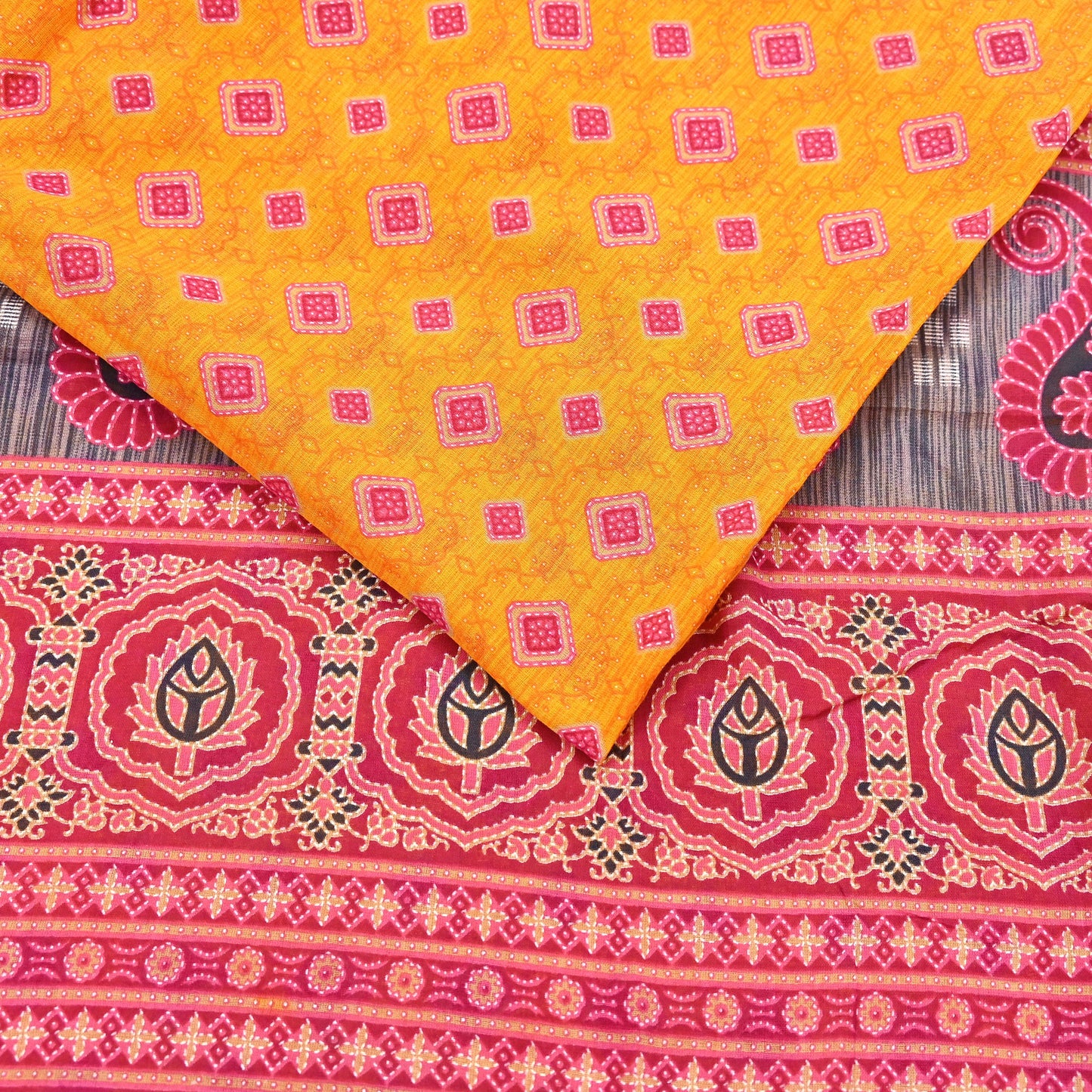Indian Vintage Sari Pink & Saffron Printed 100% Pure Cotton Sarees Craft Fabric 5Yd Soft Sewing Sarong Wrap Floral Boho Quilting Crafting