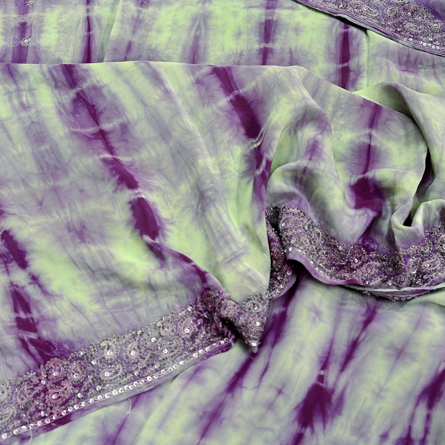 Indian Vintage Purple & Green Saree Pure Crepe Silk Hand Embroidered Tie-Dye Sari Fabric 5yard Sewing Craft Fabric Ethnic zari