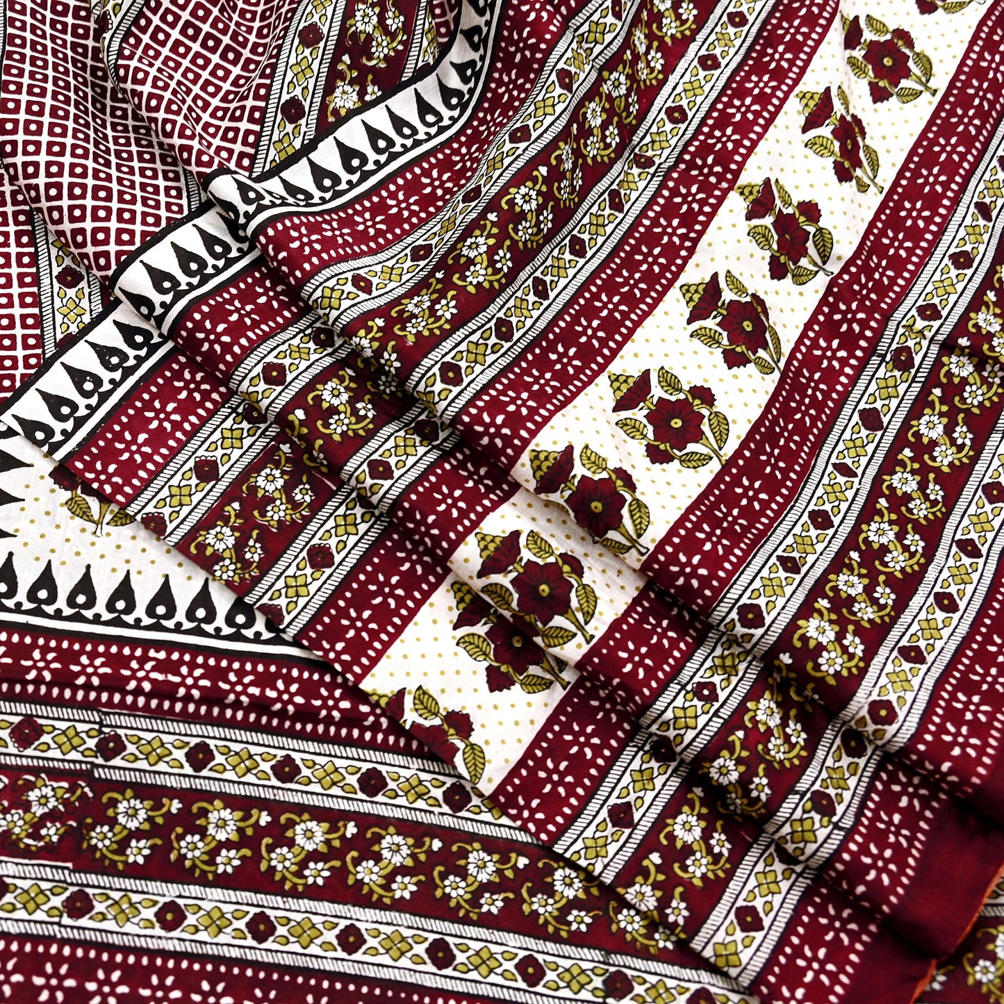 Indian Vintage Sari Maroon & Ivory 100% Pure Silk Printed Sarees 5yd Craft Fabric Sewing Dress Making Floral Quilting Crafting Upcycle Used