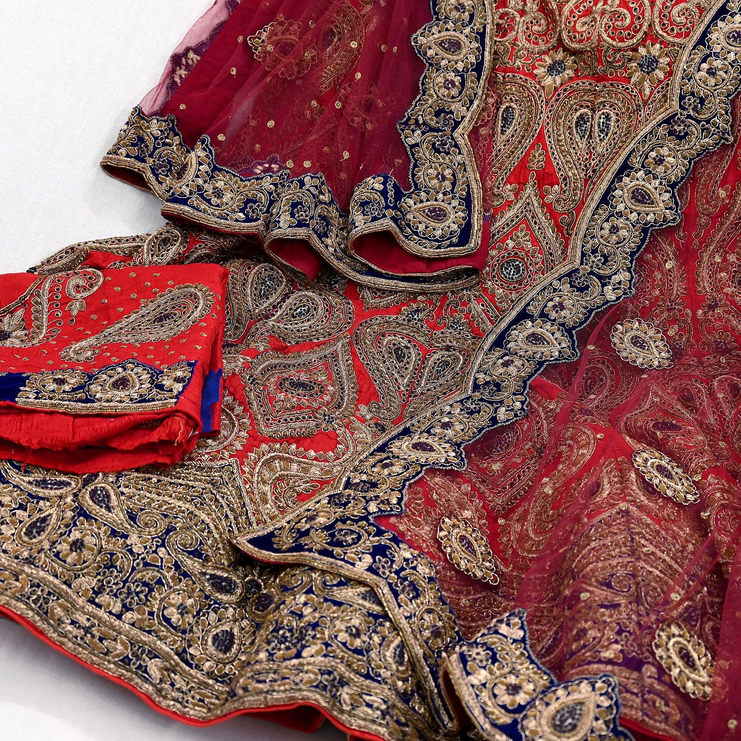 Indian Heavy Red Colored Raw Silk/Net Hand Embroidered Lehenga 3pcs Set By Designer Sabyasachi Bridal Wear