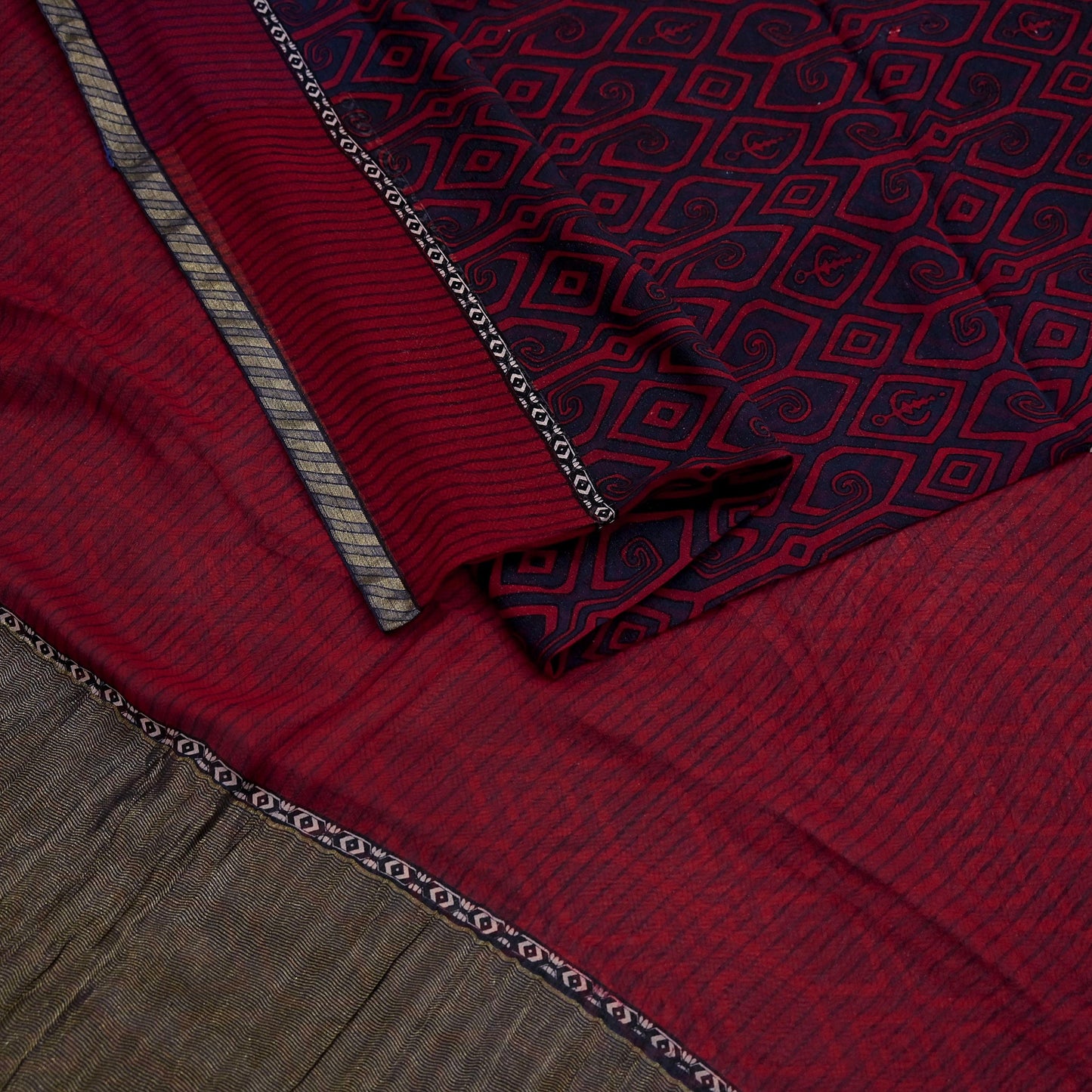 Women Vintage Sari Red & Gray Pure Georgette Silk Printed Saree Craft Fabric Sewing 5Yd Soft Light Dress Making Floral Crafting Quilting