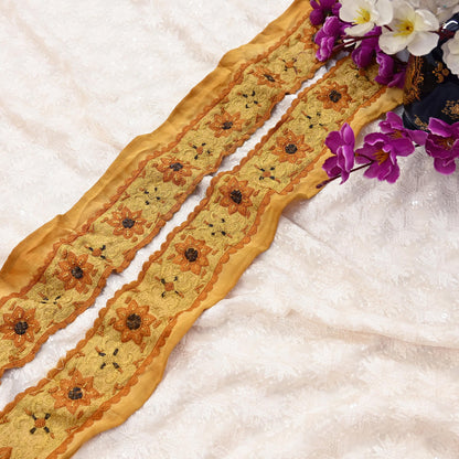 Indian Vintage Sari Border Hand Embroidered Craft Trim Lace Sewing Sari Ribbon Pure Crepe silk 1yd For Dress Making Designing Zari