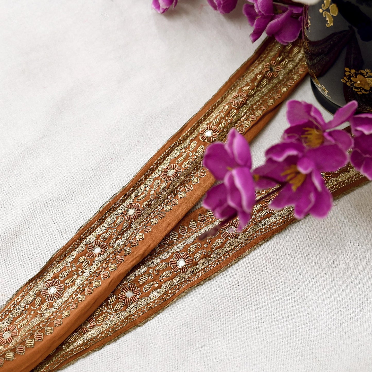 Indian Vintage Sari Border Pure Satin Silk Hand Embroidered 1yd Craft Trim Lace Sewing Sari Ribbon Recycled Dress making Zardozi