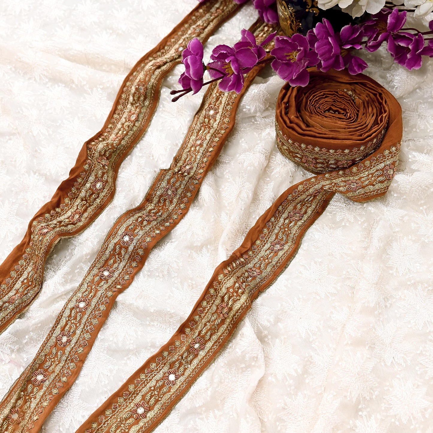 Indian Vintage Sari Border Pure Satin Silk Hand Embroidered 1yd Craft Trim Lace Sewing Sari Ribbon Recycled Dress making Zardozi